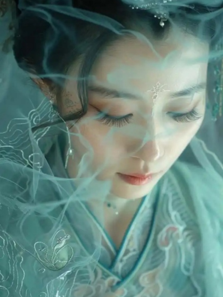推理悬疑迷必入,海量广播剧免费畅听,会员畅享沉浸式听书体验